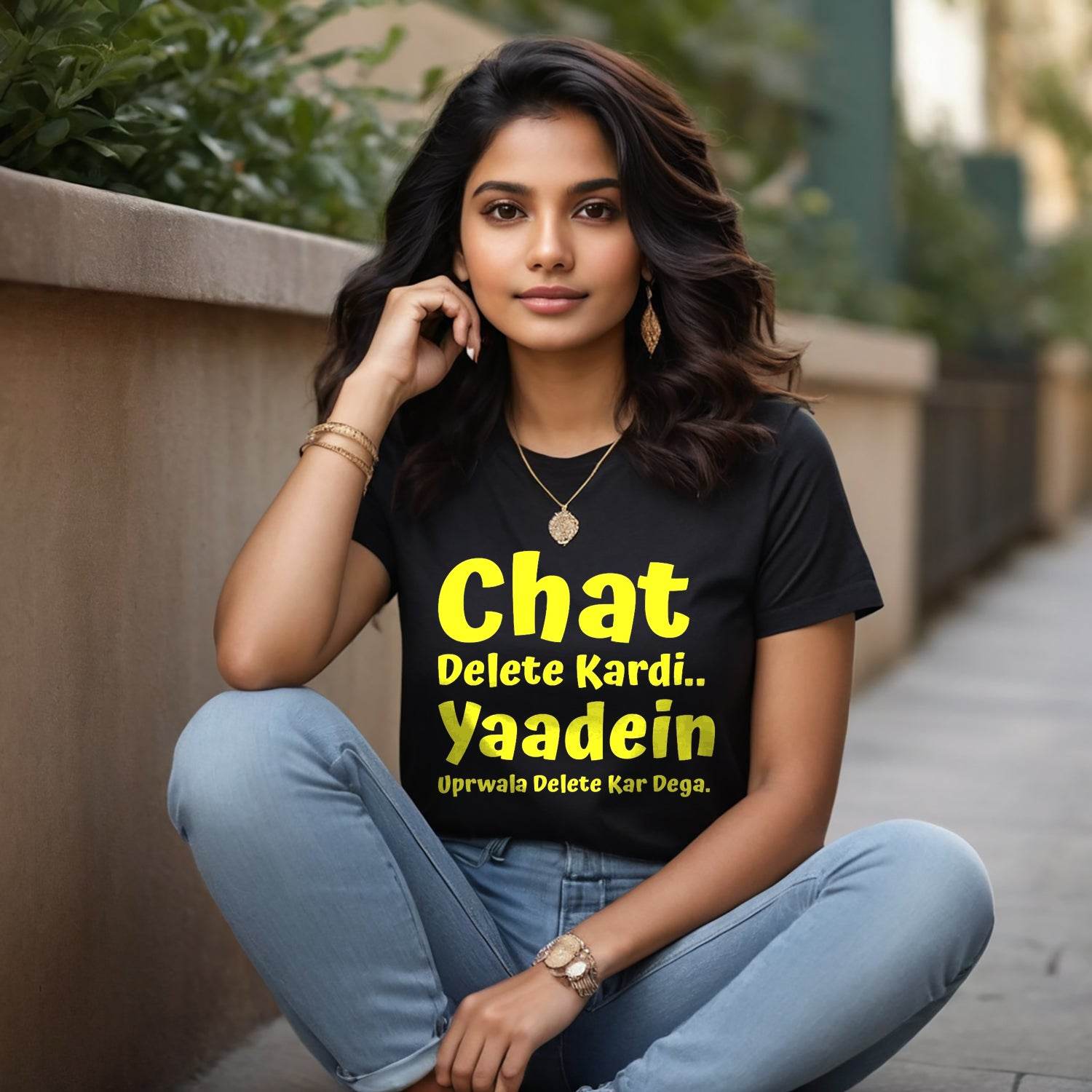 Chat Delete Kardi.. Yaadein Uprwala Delete Kar Dega. - Unisex Round Neck Regular Fit 100% Combed Cotton Half Sleeve T-Shirt - Mojilo Mart